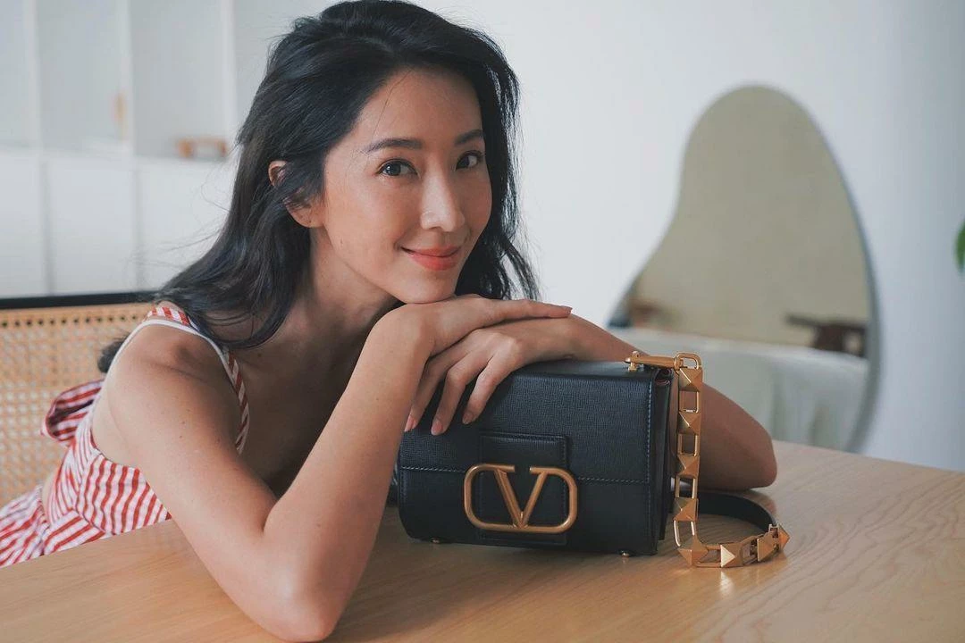 Valentino Garavani Sales -Valentino Garavani Sales 3