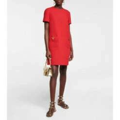 Valentino Garavani VLogo Leather Thong Sandals