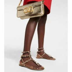 Valentino Garavani VLogo Leather Thong Sandals -Valentino Garavani Sales unnamed file 1038