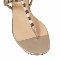 Valentino Garavani VLogo Leather Thong Sandals -Valentino Garavani Sales unnamed file 1040