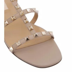 Valentino Garavani Leather Sandals -Valentino Garavani Sales unnamed file 1045