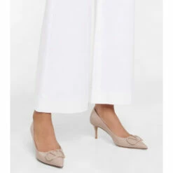 Valentino Garavani VLogo Leather Pumps -Valentino Garavani Sales unnamed file 1048