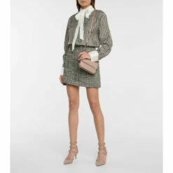 Valentino Garavani Rockstud Small Leather Shoulder Bag -Valentino Garavani Sales unnamed file 1130