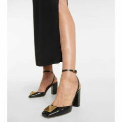 Valentino Garavani One Stud Leather Pumps -Valentino Garavani Sales unnamed file 1286