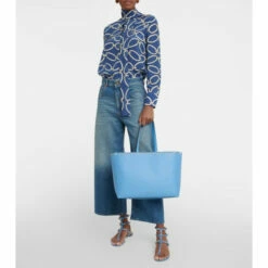 Valentino Garavani Rockstud Large Leather Tote Bag -Valentino Garavani Sales unnamed file 140