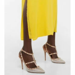 Valentino Garavani Rockstud Embellished Leather Pumps -Valentino Garavani Sales unnamed file 1506