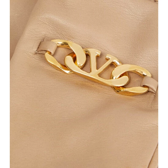 Valentino Garavani VLogo Chain Leather Gloves 3 Valentino Garavani VLogo Chain Leather Gloves