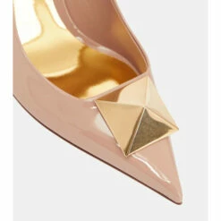 Valentino Garavani One Stud Patent Leather Pumps -Valentino Garavani Sales unnamed file 1562