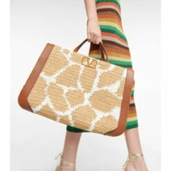 Valentino Garavani VLogo Medium Raffia-effect Tote
