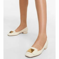 Valentino Garavani One Stud Patent Leather Ballerinas -Valentino Garavani Sales unnamed file 1631