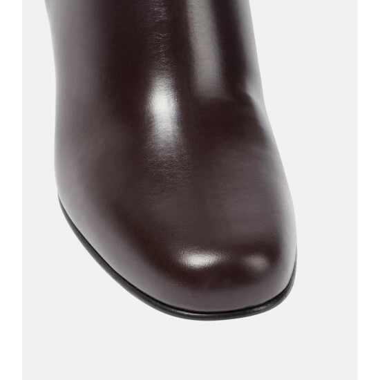 Valentino Garavani VLogo Leather Ankle Boots 7 Valentino Garavani VLogo Leather Ankle Boots - Image 5