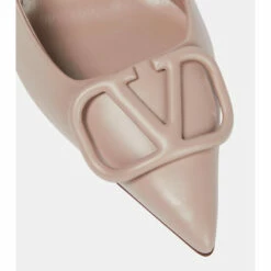 Valentino Garavani VLogo Leather Pumps -Valentino Garavani Sales unnamed file 1717