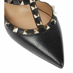 Valentino Garavani Rockstud Leather Pumps -Valentino Garavani Sales unnamed file 1784