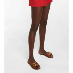 Valentino Garavani VLogo Leather Slides -Valentino Garavani Sales unnamed file 1905