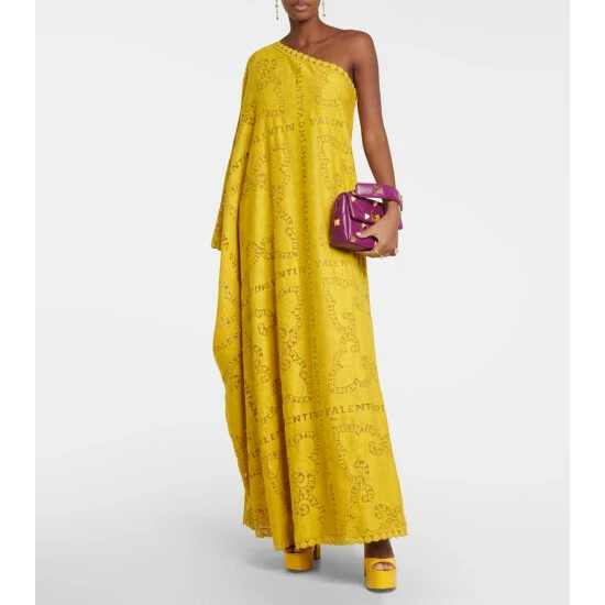 Valentino Garavani VLogo Signature Patent Leather Platform Sandals 3 Valentino Garavani VLogo Signature Patent Leather Platform Sandals