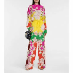 Valentino Garavani Roman Stud Medium Leather Shoulder Bag -Valentino Garavani Sales unnamed file 2006