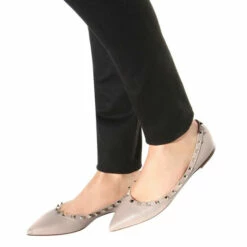 Valentino Garavani Rockstud Leather Ballet Flats -Valentino Garavani Sales unnamed file 2066