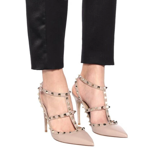 Valentino Garavani Rockstud Leather Pumps 5 Valentino Garavani Rockstud Leather Pumps - Image 3