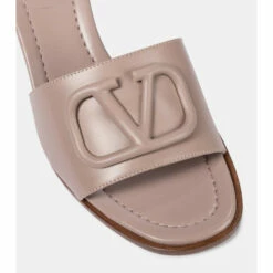 Valentino Garavani VLogo Leather Sandals -Valentino Garavani Sales unnamed file 2107