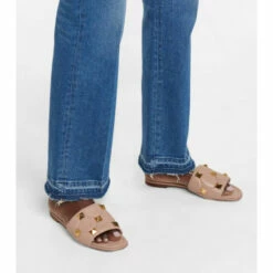 Valentino Garavani Roman Stud Leather Slides -Valentino Garavani Sales unnamed file 2138