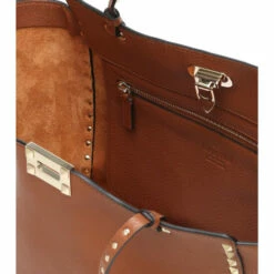 Valentino Garavani Rockstud Medium Leather Tote -Valentino Garavani Sales unnamed file 2146