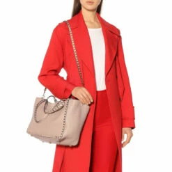 Valentino Garavani Rockstud Medium Leather Tote -Valentino Garavani Sales unnamed file 2165