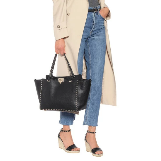 Valentino Garavani Rockstud Medium Leather Tote 3 Valentino Garavani Rockstud Medium Leather Tote