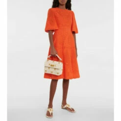 Valentino Garavani VLogo Leather Thong Sandals