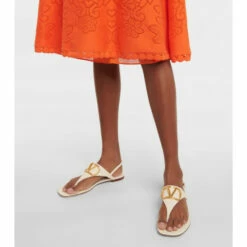 Valentino Garavani VLogo Leather Thong Sandals 9 Valentino Garavani VLogo Leather Thong Sandals -Valentino Garavani Sales unnamed file 2246