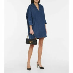 Valentino Garavani Locò Leather Shoulder Bag -Valentino Garavani Sales unnamed file 2266