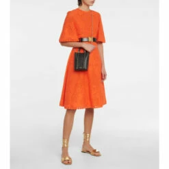 Valentino Garavani Rockstud Leather Tote Bag -Valentino Garavani Sales unnamed file 2279