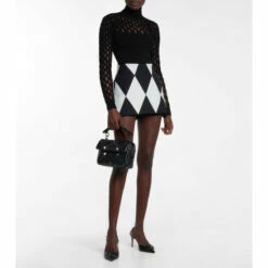 Valentino Garavani Roman Stud The Shoulder Leather Bag -Valentino Garavani Sales unnamed file 2303