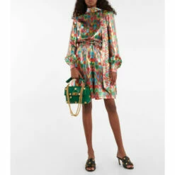 Valentino Garavani Roman Stud Medium Leather Shoulder Bag -Valentino Garavani Sales unnamed file 2372