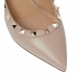 Valentino Garavani Rockstud Leather Pumps 11 Valentino Garavani Rockstud Leather Pumps -Valentino Garavani Sales unnamed file 2387