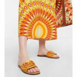 Valentino Garavani VLogo Printed Canvas Slides -Valentino Garavani Sales unnamed file 2467