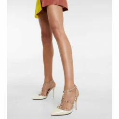 Valentino Garavani Rockstud Patent Leather Pumps -Valentino Garavani Sales unnamed file 2522