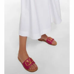 Valentino Garavani VLogo Leather Slides -Valentino Garavani Sales unnamed file 2557