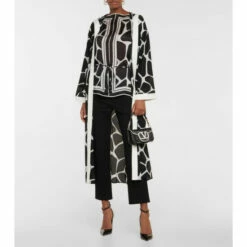 Valentino Garavani Locò Small Beaded Shoulder Bag -Valentino Garavani Sales unnamed file 2615