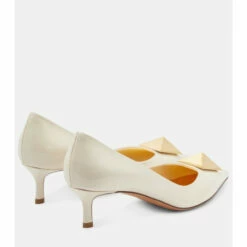 Valentino Garavani One Stud Patent Leather Pumps 8 Valentino Garavani One Stud Patent Leather Pumps -Valentino Garavani Sales unnamed file 2751