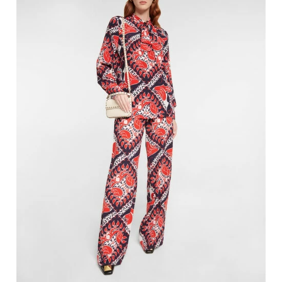 Valentino Garavani Rockstud Small Leather Crossbody Bag 6 Valentino Garavani Rockstud Small Leather Crossbody Bag - Image 4