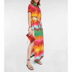 Valentino Garavani VLogo Medium Canvas Pouch -Valentino Garavani Sales unnamed file 2798