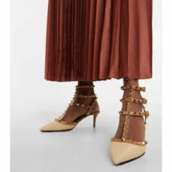 Valentino Garavani Rockstud Leather-trimmed Raffia Pumps -Valentino Garavani Sales unnamed file 2821