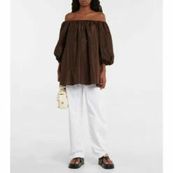 Valentino Garavani One Stud Leather Thong Sandals