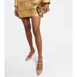 Valentino Garavani Tiptoe Patent Leather Pumps 9 Valentino Garavani Tiptoe Patent Leather Pumps -Valentino Garavani Sales unnamed file 289