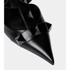 Valentino Garavani Roman Stud Leather Pumps -Valentino Garavani Sales unnamed file 2890