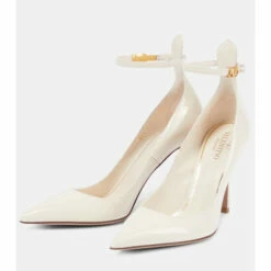 Valentino Garavani VLogo Patent Leather Pumps -Valentino Garavani Sales unnamed file 2900