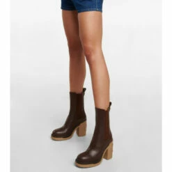 Valentino Garavani One Stud Leather Chelsea Boots -Valentino Garavani Sales unnamed file 3035