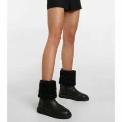 Valentino Garavani Roman Stud Leather Snow Boots -Valentino Garavani Sales unnamed file 3040