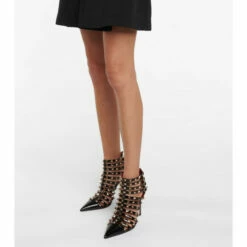 Valentino Garavani Rockstud Patent Leather Pumps -Valentino Garavani Sales unnamed file 3075