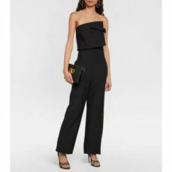 Valentino Garavani VLogo Signature Leather Pouch -Valentino Garavani Sales unnamed file 3101